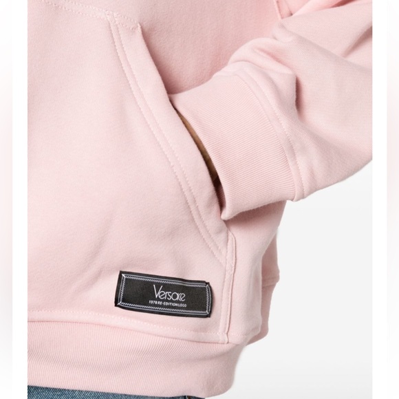 Versace 1978 Re-Edition logo-embroidered Pale pink hoodie in 48 - Picture 6 of 9